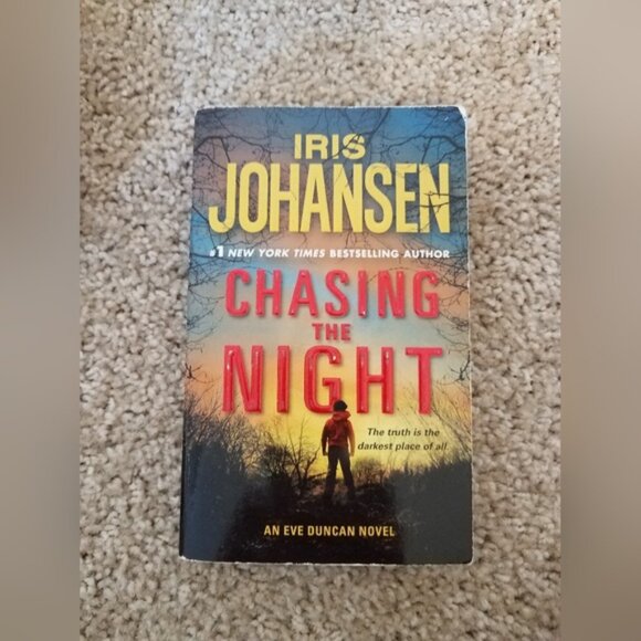 Iris Johansen Eve Duncan Series Books Bundle #2 - Picture 6 of 6